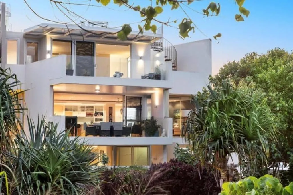Pandanus Beach House - Direct Beach Access Marcoola 0*,