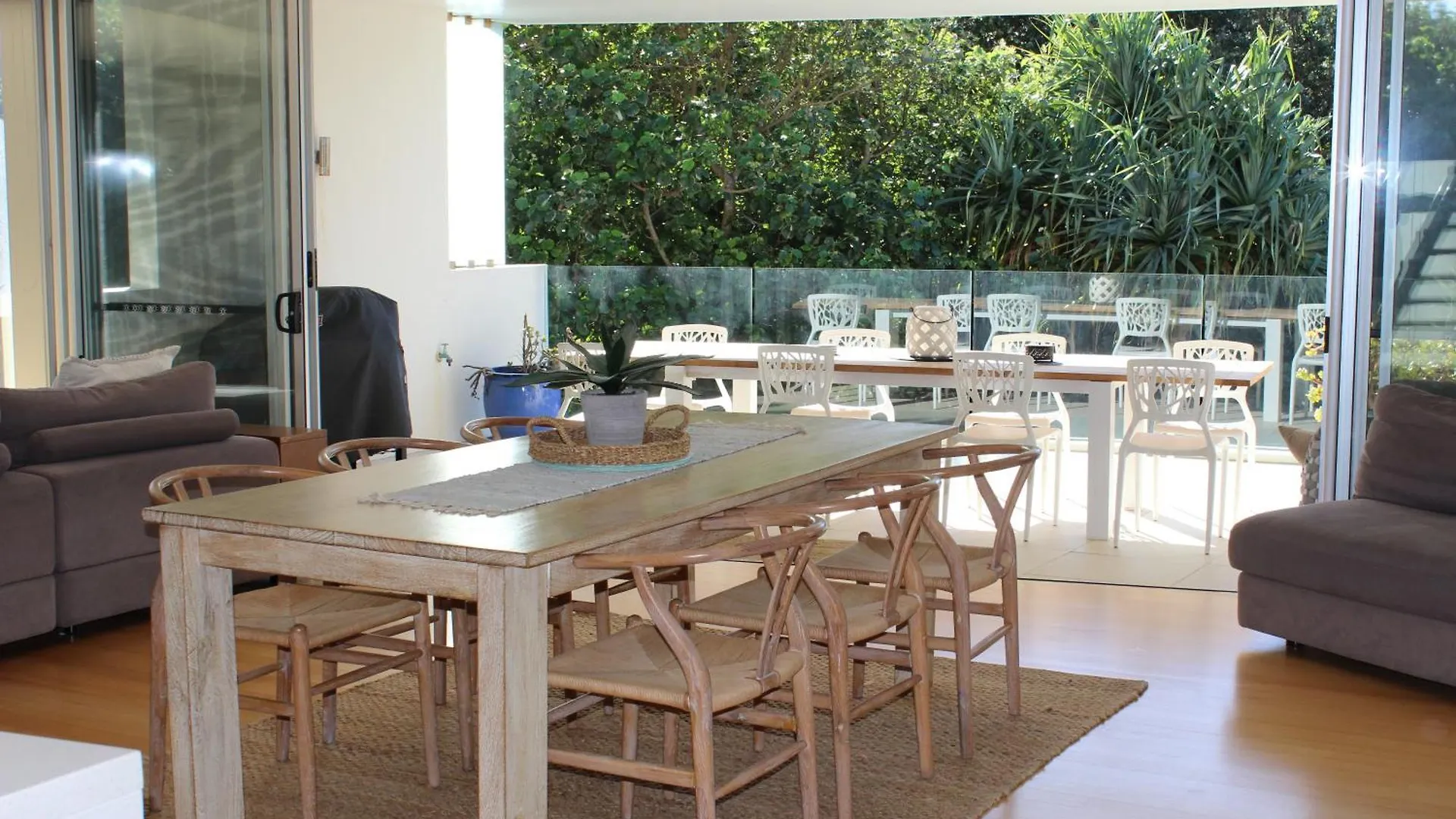 Pandanus Beach House - Direct Beach Access Marcoola Australia